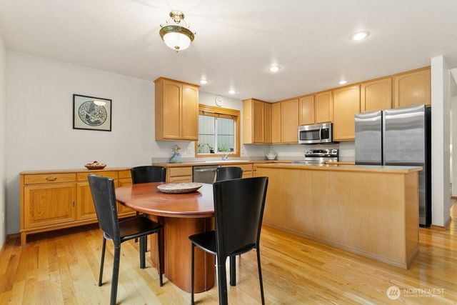1811 53rd Loop SE, Olympia, WA 98501