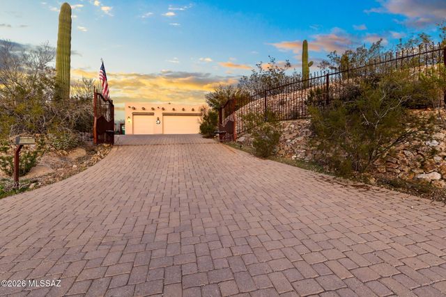 6020 N San Joaquin Avenue, Tucson, AZ 85741