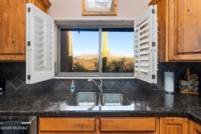 6020 N San Joaquin Avenue, Tucson, AZ 85741