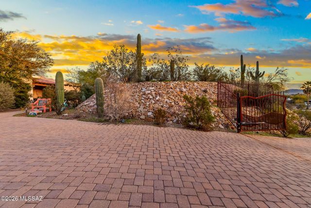 6020 N San Joaquin Avenue, Tucson, AZ 85741