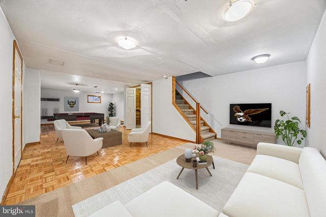 402 JEAN DR, King Of Prussia, PA 19406