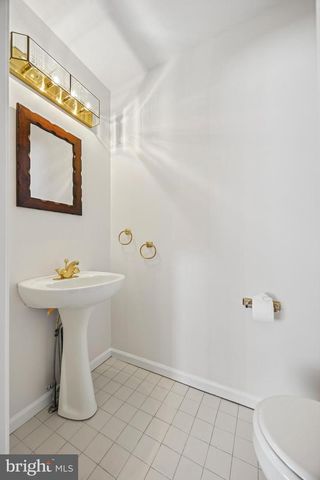 402 JEAN DR, King Of Prussia, PA 19406