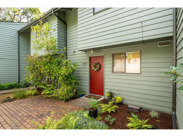 4431 FOX HOLLOW Rd 6, Eugene, OR 97401