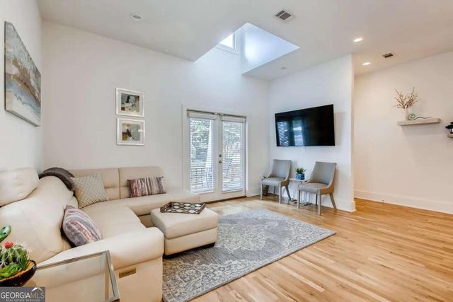 655 Mcgruder Street NE, Atlanta, GA 30312