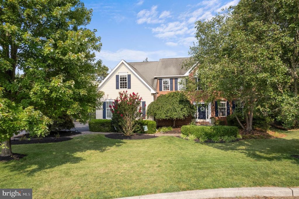 803 CHATHAM LN, Schwenksville, PA 19473