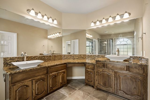 100 Spruce Street, Red Oak, TX 75154