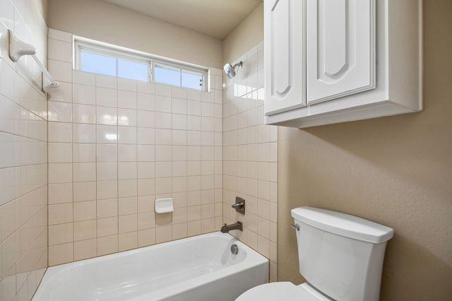 100 Spruce Street, Red Oak, TX 75154