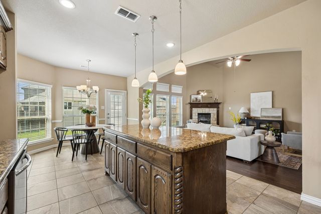 100 Spruce Street, Red Oak, TX 75154