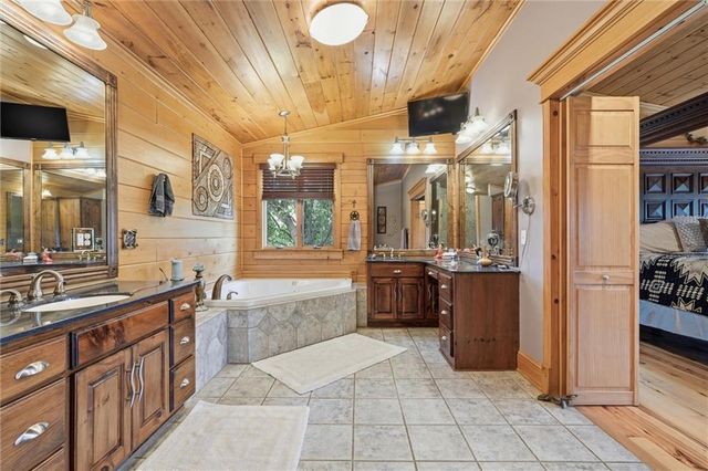 11008 Eldridge Road, Excelsior Springs, MO 64024