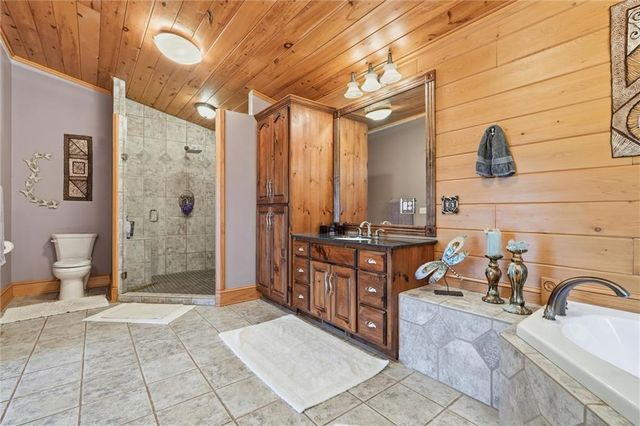 11008 Eldridge Road, Excelsior Springs, MO 64024