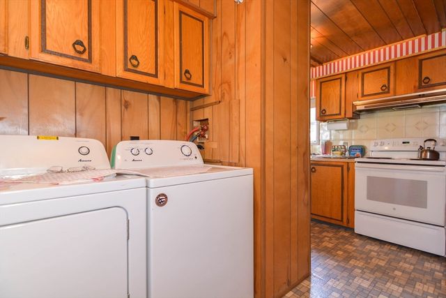 10 Sharon Circle, Merrimac, MA 01860