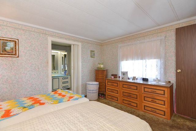 10 Sharon Circle, Merrimac, MA 01860