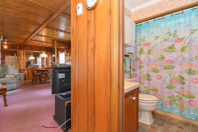 10 Sharon Circle, Merrimac, MA 01860