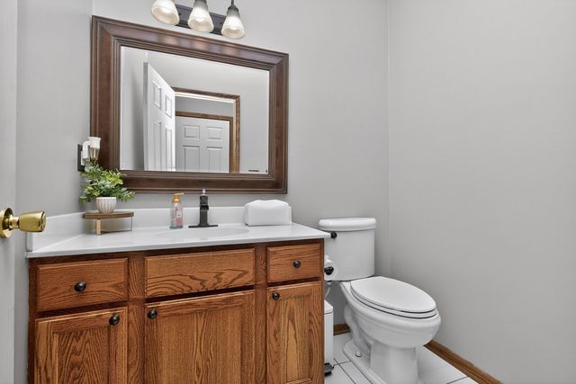 7422 Dakota Circle, West Des Moines, IA 50266