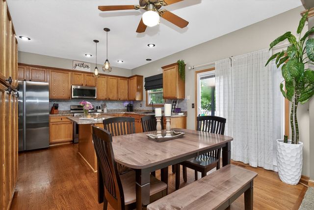 7422 Dakota Circle, West Des Moines, IA 50266