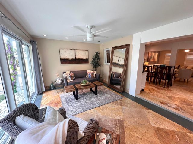 902 S Swinton Avenue, Delray Beach, FL 33444