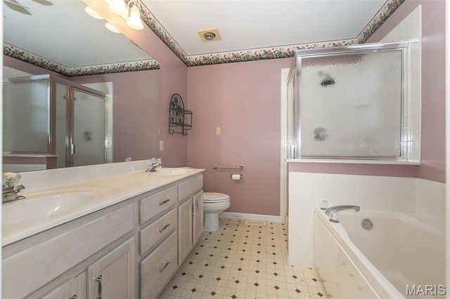 17027 Old Hollow Drive, Wildwood, MO 63040