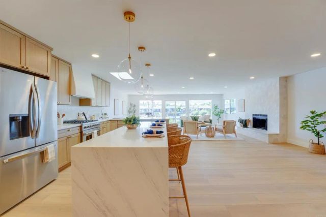 1470 La Linda Drive, San Marcos, CA 92078