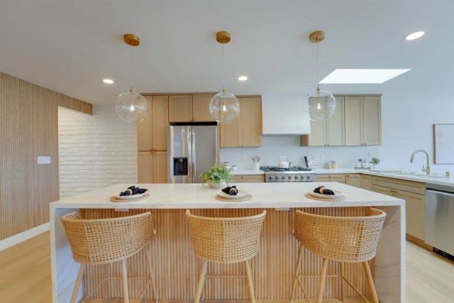 1470 La Linda Drive, San Marcos, CA 92078