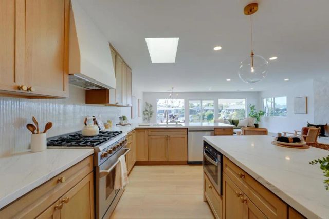 1470 La Linda Drive, San Marcos, CA 92078