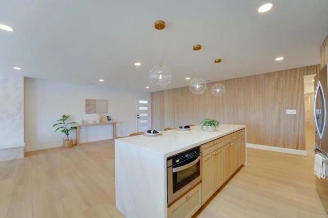 1470 La Linda Drive, San Marcos, CA 92078