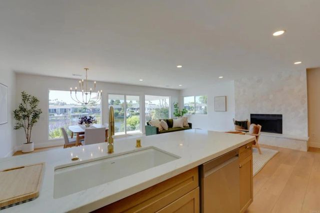 1470 La Linda Drive, San Marcos, CA 92078