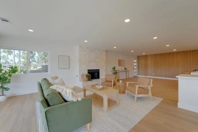 1470 La Linda Drive, San Marcos, CA 92078