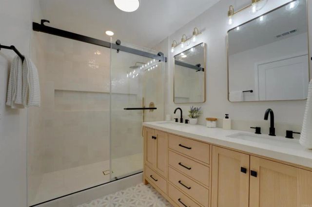 1470 La Linda Drive, San Marcos, CA 92078