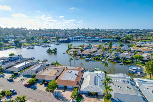 1470 La Linda Drive, San Marcos, CA 92078