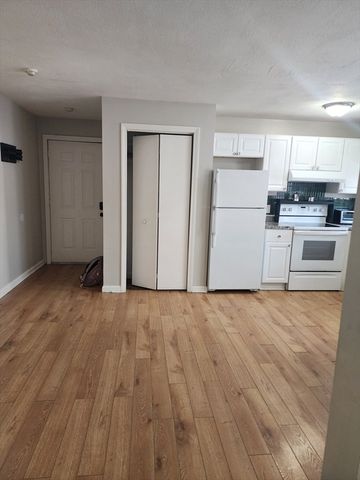 138 Franklin 3, Lynn, MA 01902