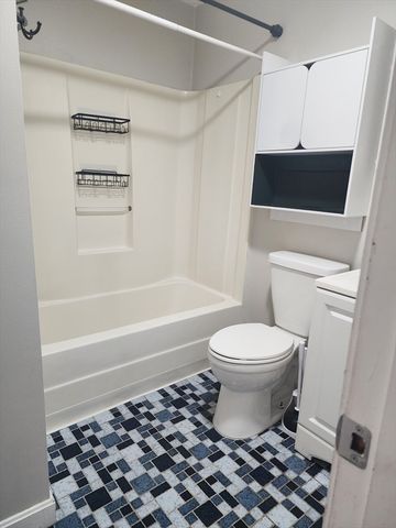 138 Franklin 3, Lynn, MA 01902