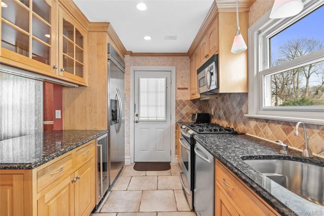 103 Petersville Road, New Rochelle, NY 10801