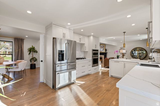 6044 S FONTAINE BLEU DR, Salt Lake City, UT 84121