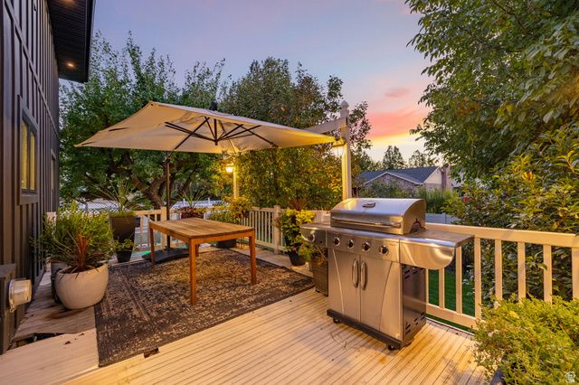 6044 S FONTAINE BLEU DR, Salt Lake City, UT 84121