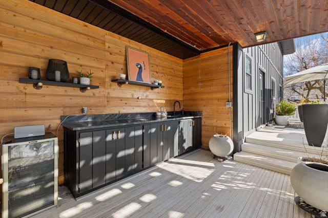 6044 S FONTAINE BLEU DR, Salt Lake City, UT 84121