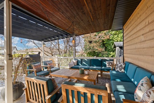 6044 S FONTAINE BLEU DR, Salt Lake City, UT 84121