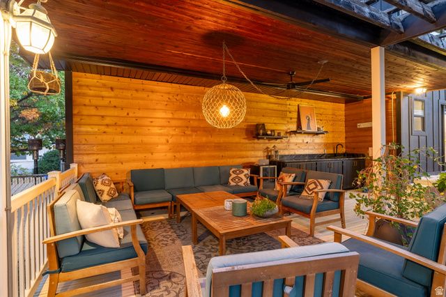 6044 S FONTAINE BLEU DR, Salt Lake City, UT 84121