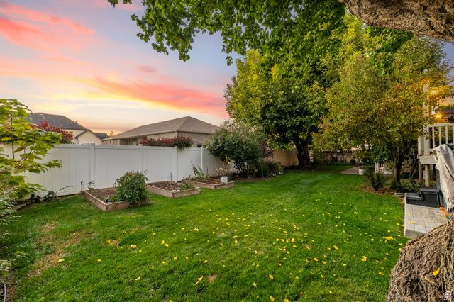 6044 S FONTAINE BLEU DR, Salt Lake City, UT 84121