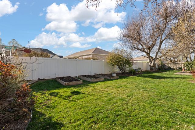 6044 S FONTAINE BLEU DR, Salt Lake City, UT 84121