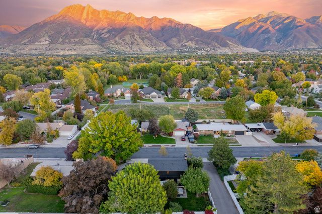 6044 S FONTAINE BLEU DR, Salt Lake City, UT 84121