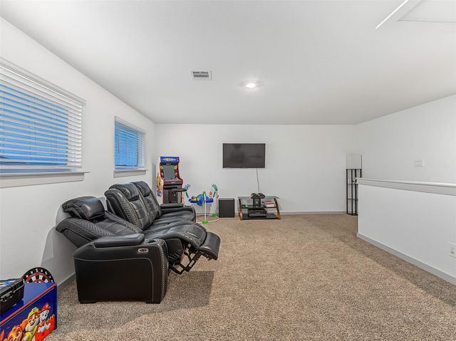 8043 Milam Lane, Rosharon, TX 77583