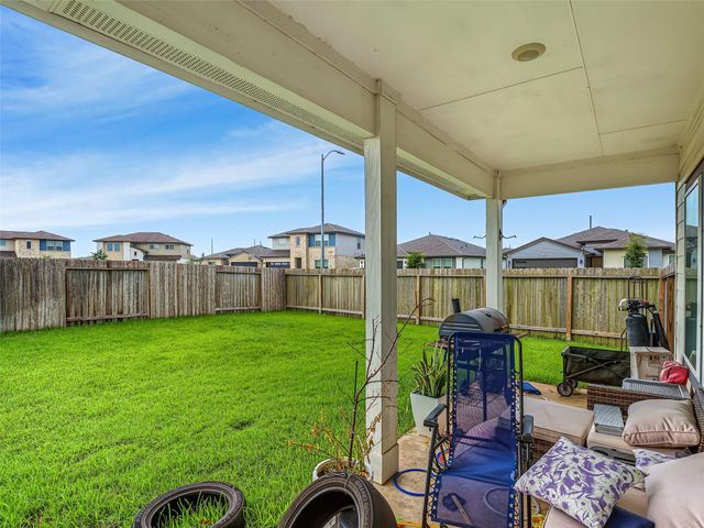 8043 Milam Lane, Rosharon, TX 77583