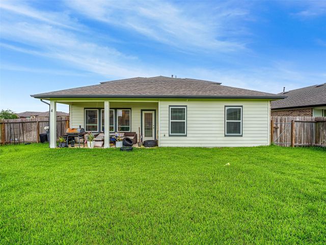 8043 Milam Lane, Rosharon, TX 77583