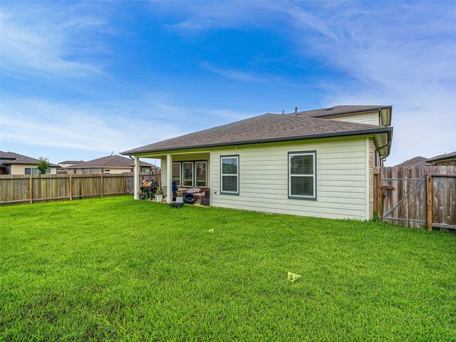 8043 Milam Lane, Rosharon, TX 77583
