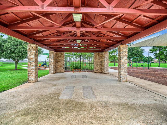 8043 Milam Lane, Rosharon, TX 77583