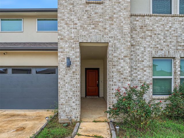 8043 Milam Lane, Rosharon, TX 77583