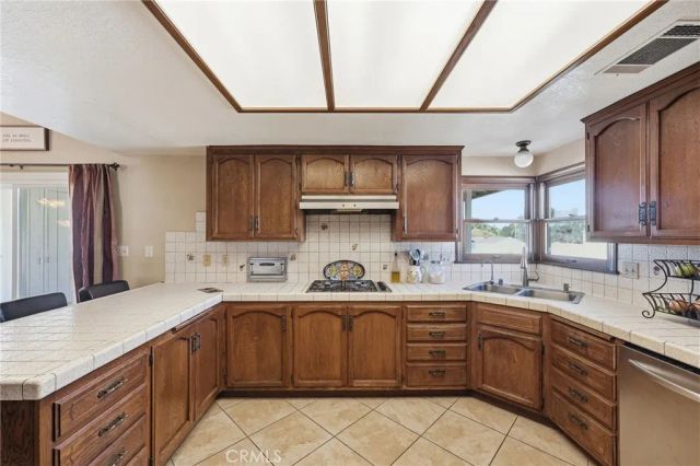 11135 Old Fashion, Riverside, CA 92503