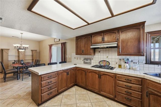 11135 Old Fashion, Riverside, CA 92503