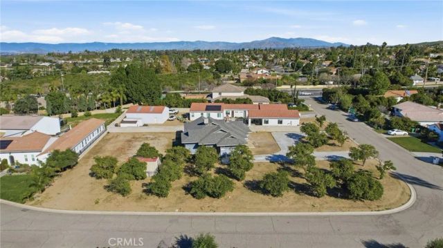 11135 Old Fashion, Riverside, CA 92503