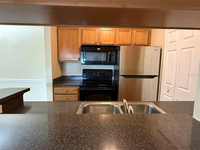 221 LAKE BROOK CIRCLE 203, Brandon, FL 33511